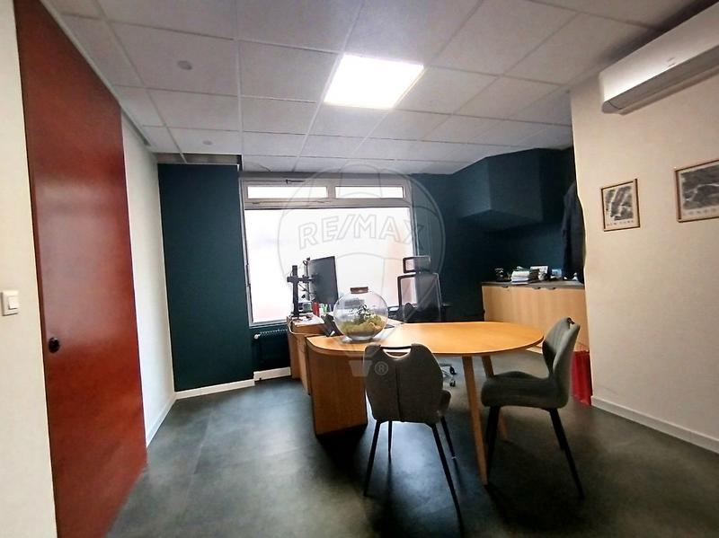 Bureau - 226 m² - 6 pièces