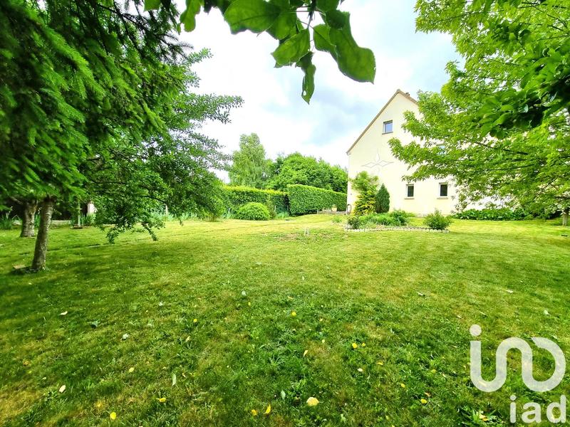 Maison - 202 m² - 9 pièces