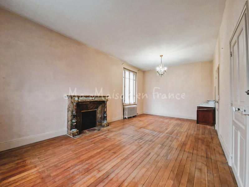 Maison - 146 m² - 9 pièces