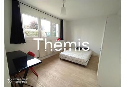 Appartement - 81 m² - 5 pièces