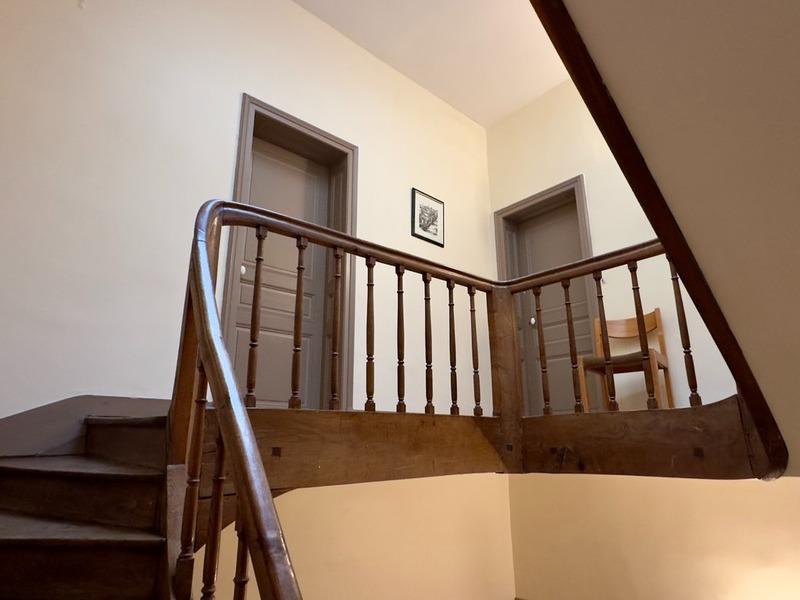 Maison de ville - 285 m² - 9 pièces