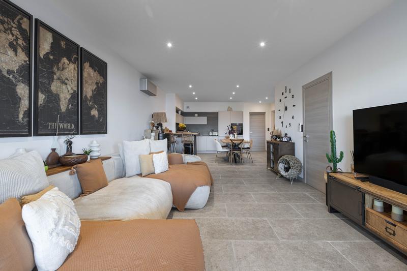 Appartement - 80 m² - 3 pièces