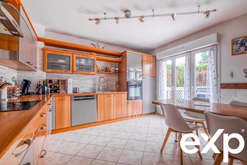 Maison - 148 m² - 7 pièces