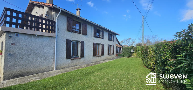 Maison - 360 m² - 18 pièces