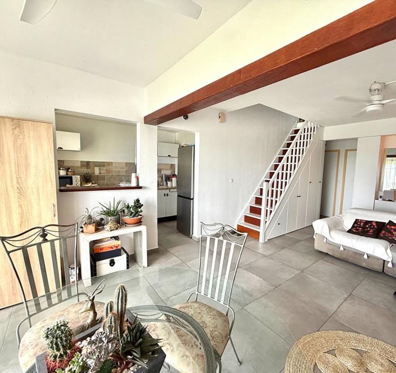 Appartement - 85 m² - 4 pièces