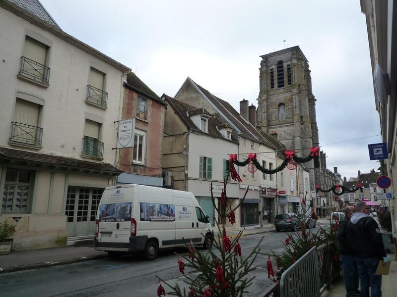 Propriété - 1 200 m² - 50 pièces