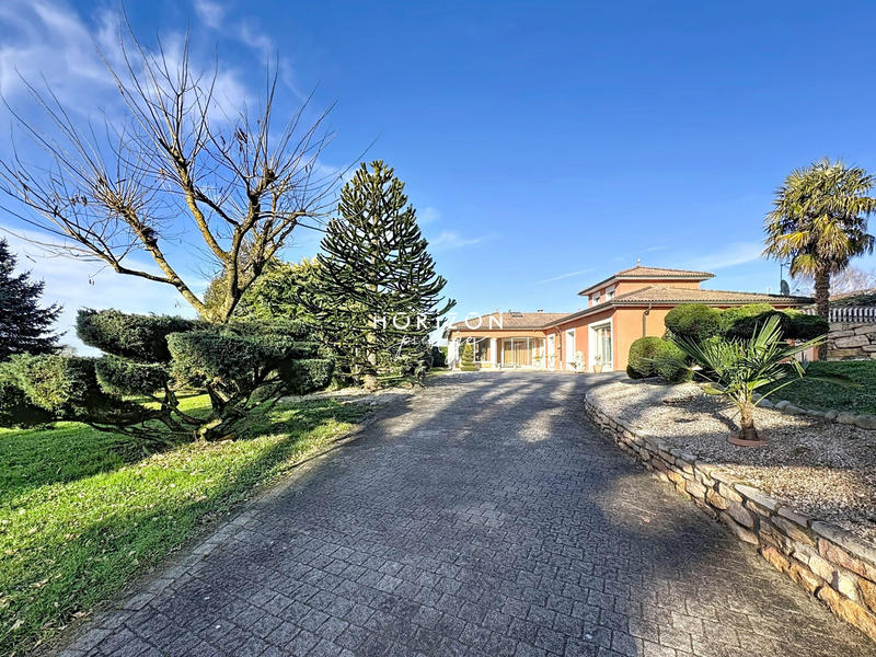 Maison contemporaine - 200 m² - 8 pièces