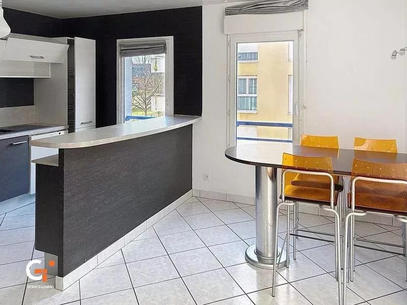 Appartement - 103 m² - 5 pièces