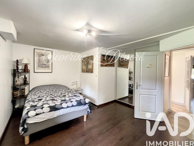 Maison - 185 m² - 9 pièces