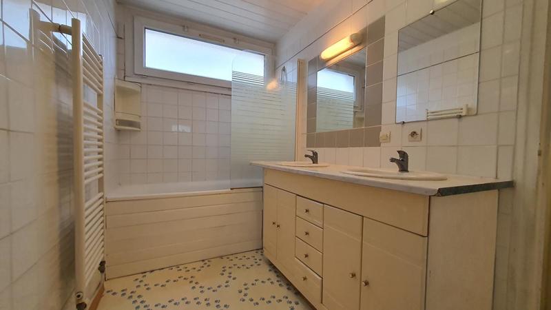 Appartement - 94 m² - 5 pièces