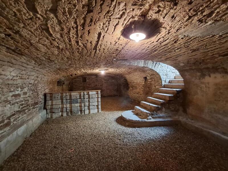 Maison en pierre - 175 m² - 5 pièces