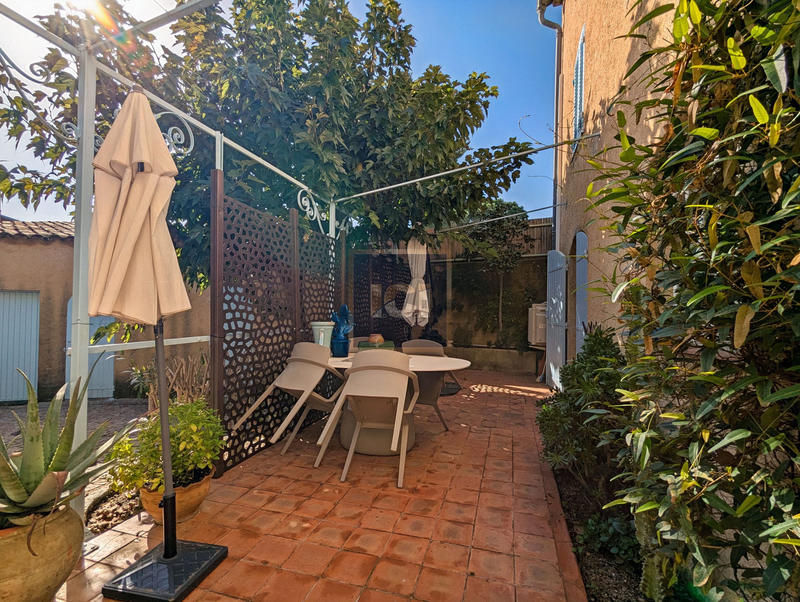 Villa - 279 m² - 8 pièces