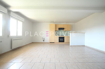 Appartement - 83 m² - 4 pièces