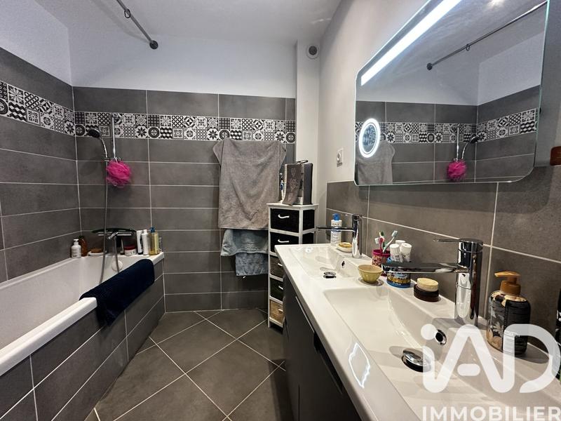 Maison de village - 140 m² - 7 pièces