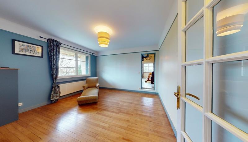 Pavillon - 316 m² - 12 pièces