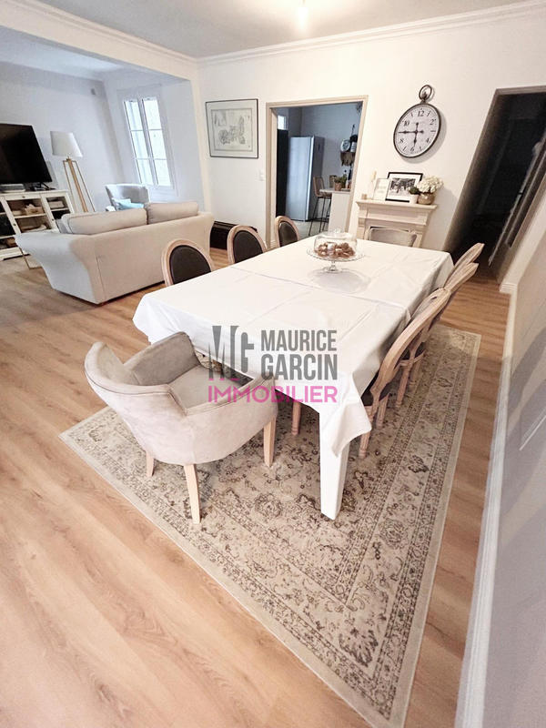 Maison - 180 m² - 6 pièces