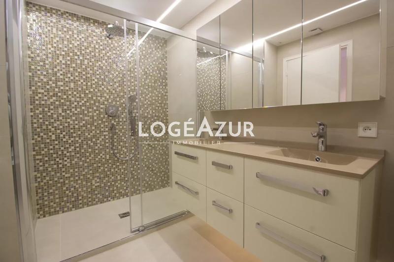 Appartement - 92 m² - 3 pièces