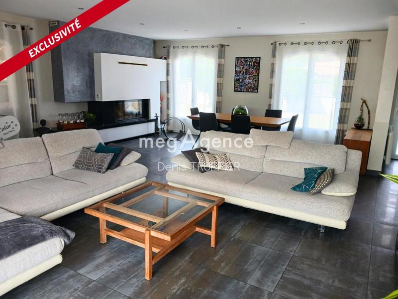 Maison - 162 m² - 6 pièces