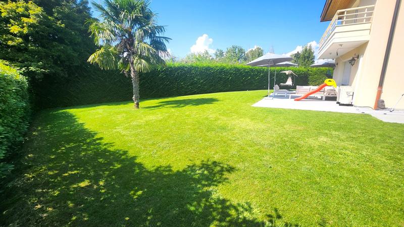 Maison - 220 m² - 5 pièces