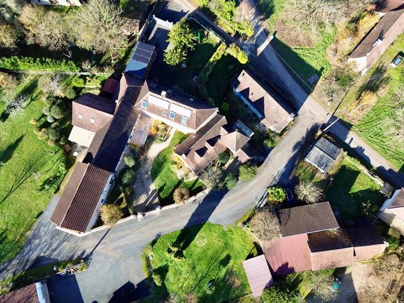 Maison - 105 m² - 6 pièces