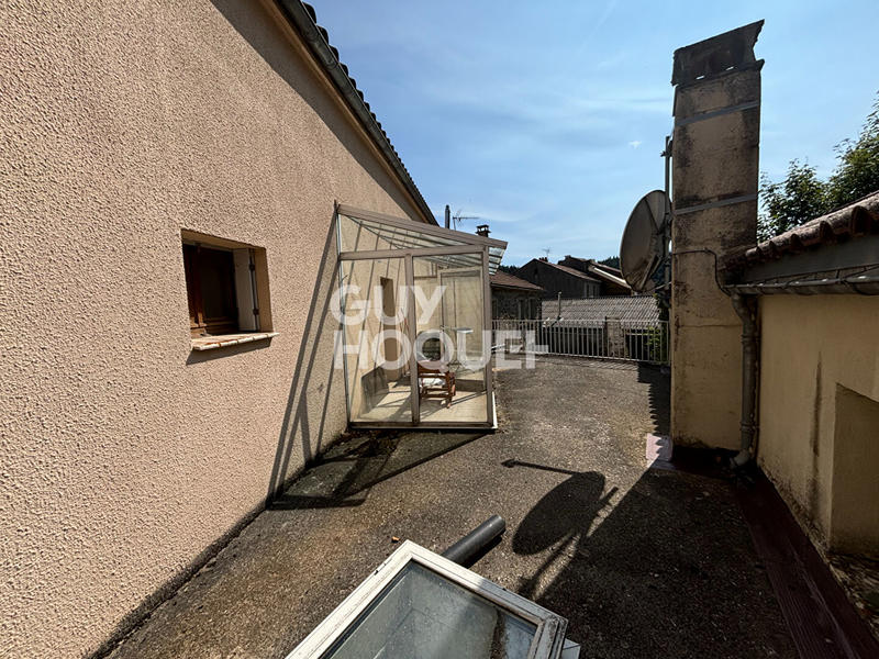 Maison - 279 m² - 5 pièces