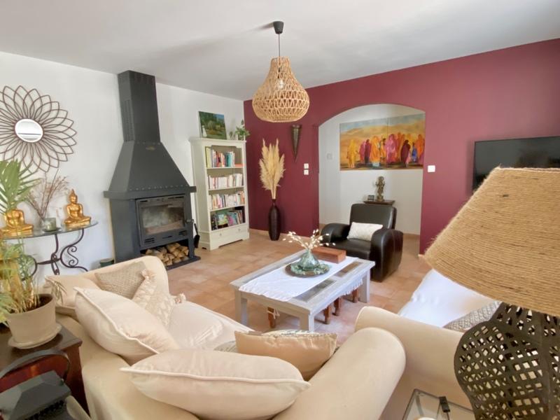 Maison - 275 m² - 10 pièces