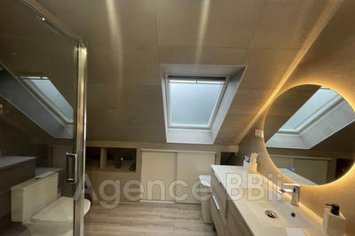 Maison - 110 m² - 6 pièces