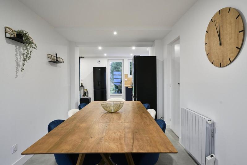 Maison - 171 m² - 11 pièces