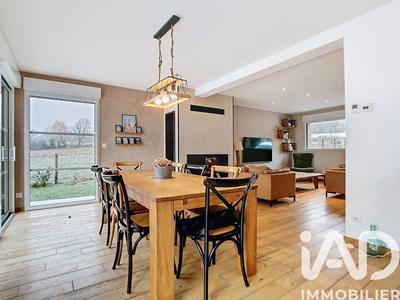 Maison - 135 m² - 6 pièces