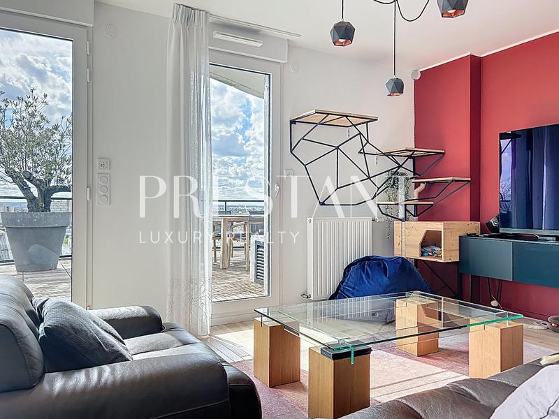 Appartement - 107 m² - 4 pièces