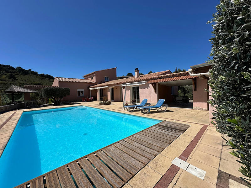 Maison - 208 m² - 6 pièces