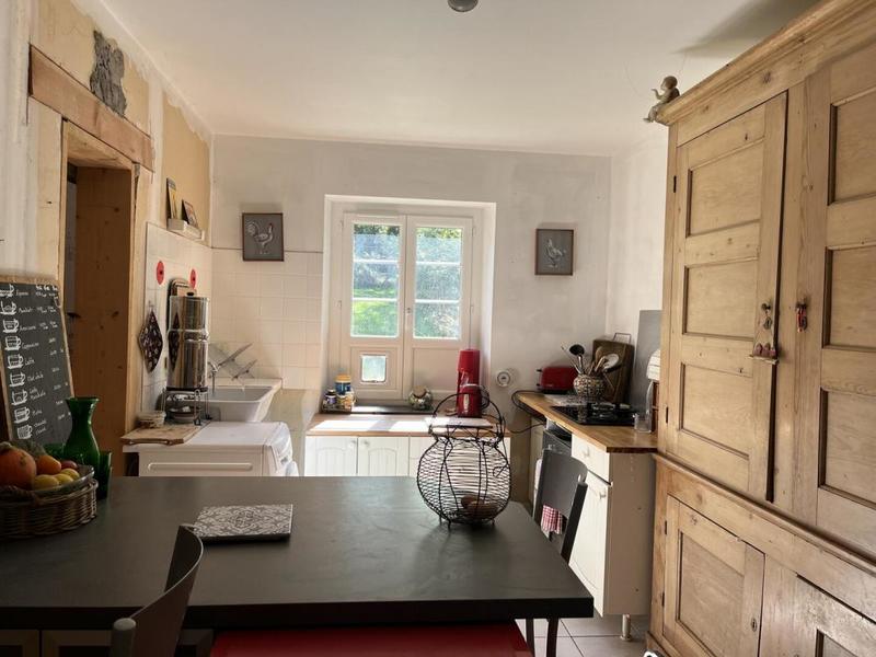 Maison en pierre - 355 m² - 11 pièces