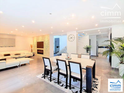 Maison contemporaine - 170 m² - 7 pièces