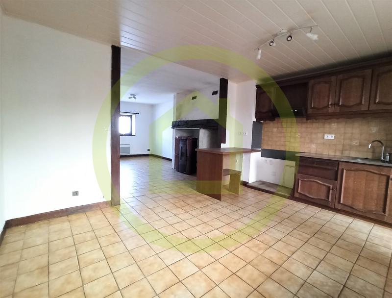 Maison - 96 m² - 5 pièces