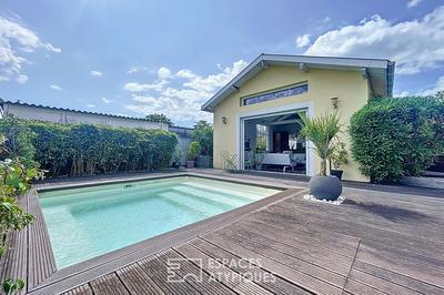 Maison - 128 m² - 4 pièces