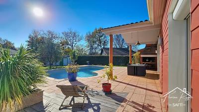 Maison - 122 m² - 4 pièces