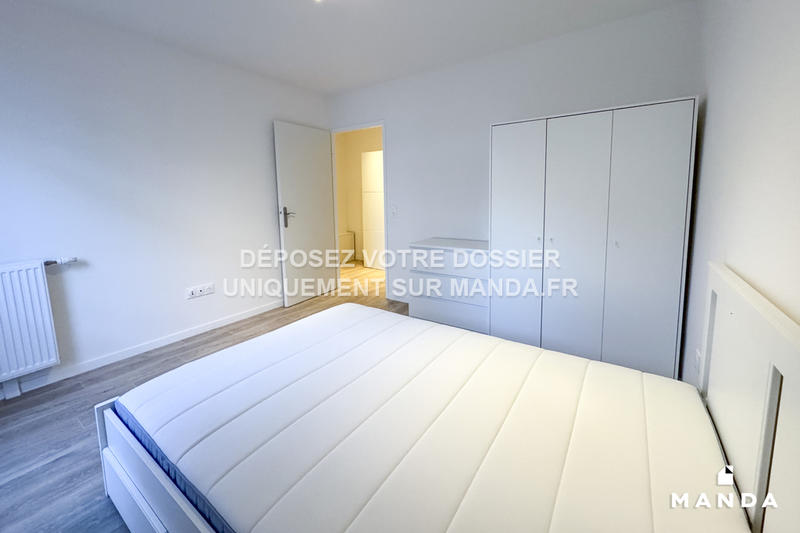 Chambre - 11 m² - 4 pièces
