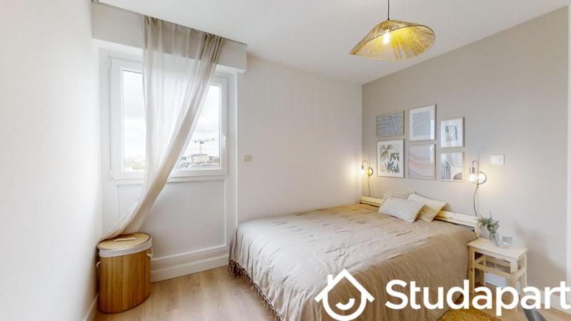 Chambre - 9 m² - 1 pièce