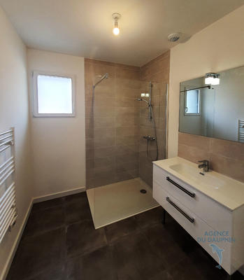 Maison - 98 m² - 4 pièces