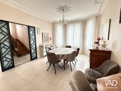 Maison - 143 m² - 7 pièces