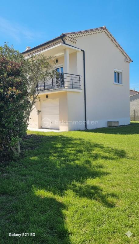 Maison - 135 m² - 5 pièces