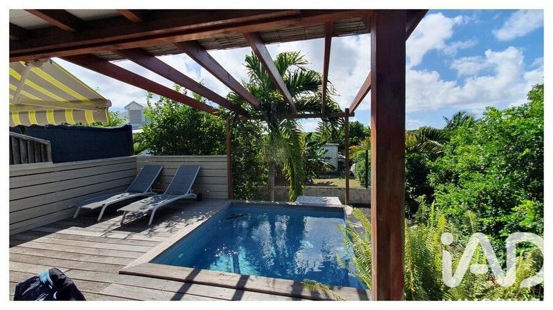 Maison - 217 m² - 6 pièces