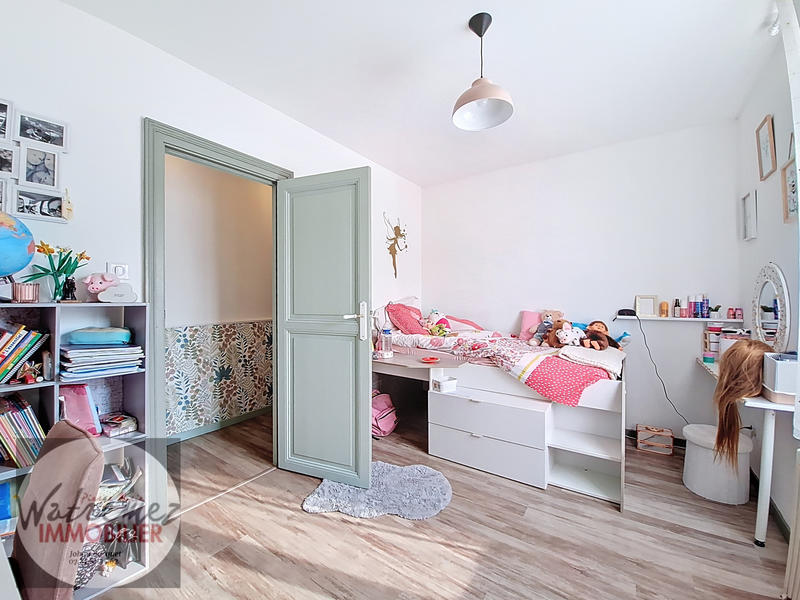 Maison - 185 m² - 7 pièces