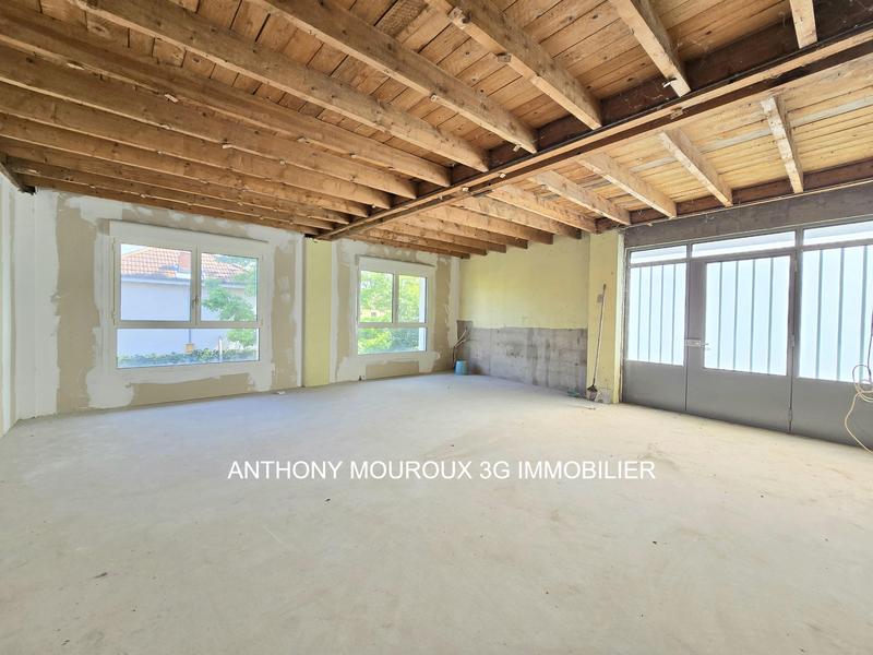 Maison - 195 m² - 9 pièces