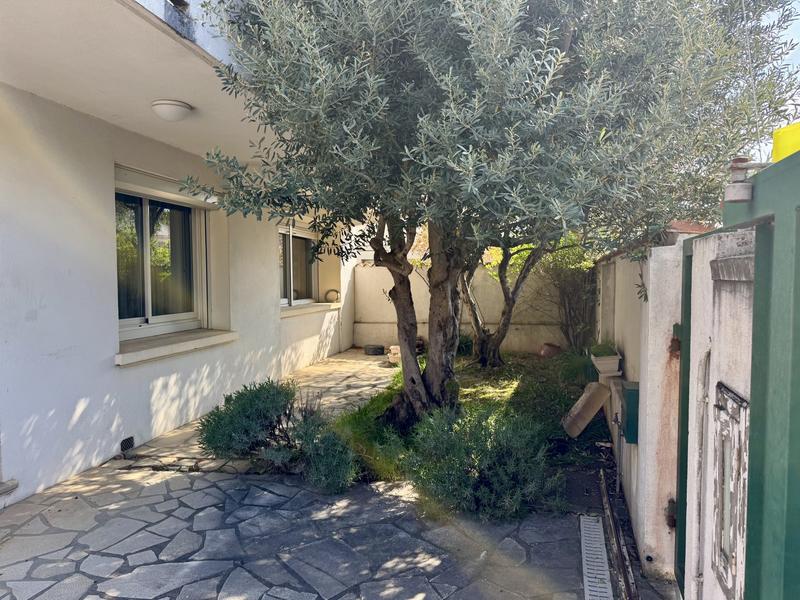 Maison - 200 m² - 10 pièces