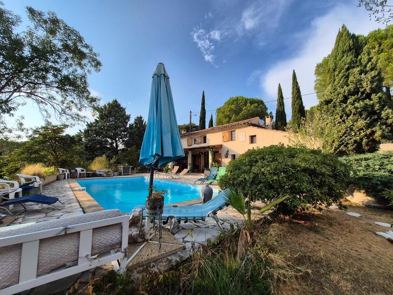 Bastide - 155 m² - 10 pièces