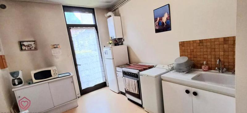 Propriété - 640 m² - 31 pièces