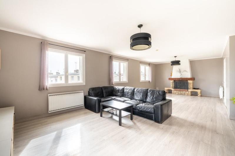 Appartement - 163 m² - 6 pièces