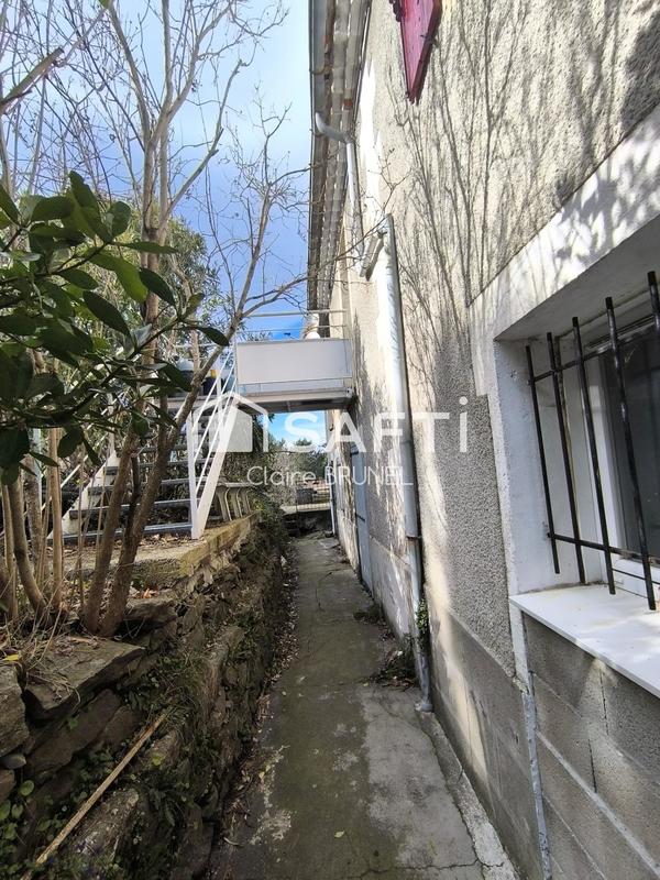 Maison - 140 m² - 6 pièces