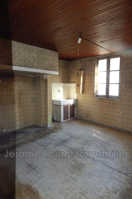 Maison en pierre - 94 m² - 4 pièces